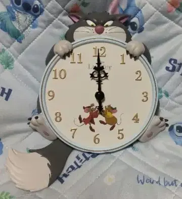 루시퍼 벽걸이 시계 디즈니