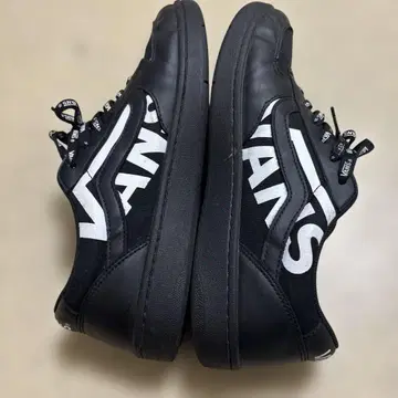 VANS 스니커즈 블랙 화이트 로고