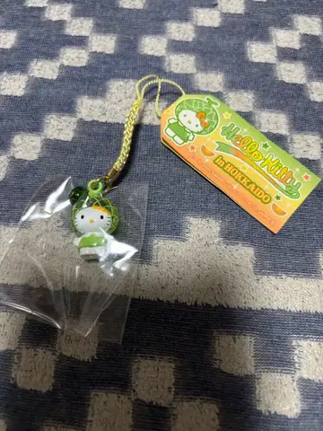 홋카이도 한정 헬로키티 멜론 스트랩