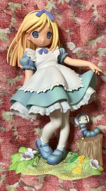 POP WONDERLAND 이상한 나라의 앨리스 1/8 완성품 피규어