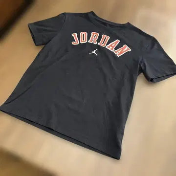 JORDAN 반팔 T셔츠 블랙 가격 인하했습니다
