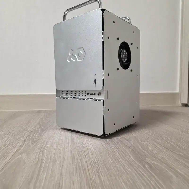 고사양 ITX, SSF 컴퓨터 팝니다.