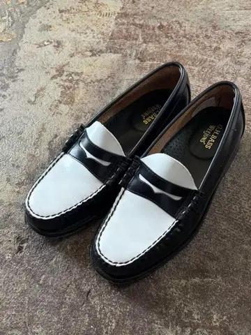 G.H.BASS WEEJUNS LARSON BLACK&WHITE