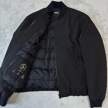 새상품급 HUGOBOSS 48 MA-1 블루종 퍼포먼스 블랙 현행