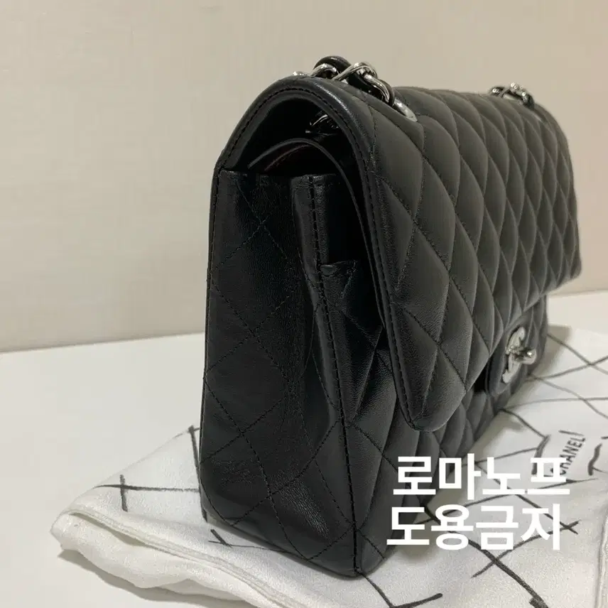 샤넬 클래식 램스킨 미듐 은장 내장칩 사진 4