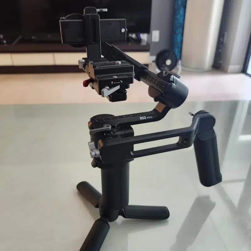 DJI RS3 MINI 짐벌