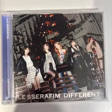 LE SSERAFIM DIFFERENT CD