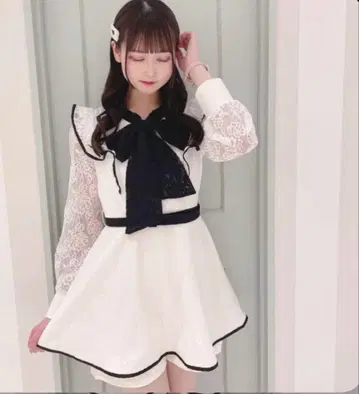 evelyn 에블린 반팔 레이스 올인원 리본 미니 원피스 화이트
