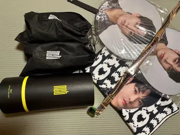 NCT OFFICIAL FANLIGHT 응원봉 2개 부채 2개 타월 1개