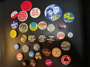 vintage 70s 80s dirty joke rock 배지 세트
