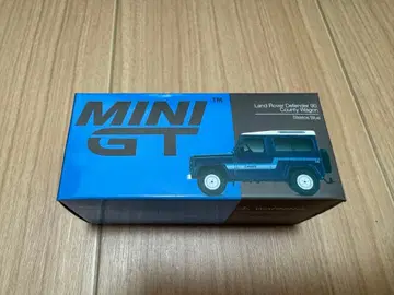 MINIGT 1/64 Defender90 CountyStratosBlue