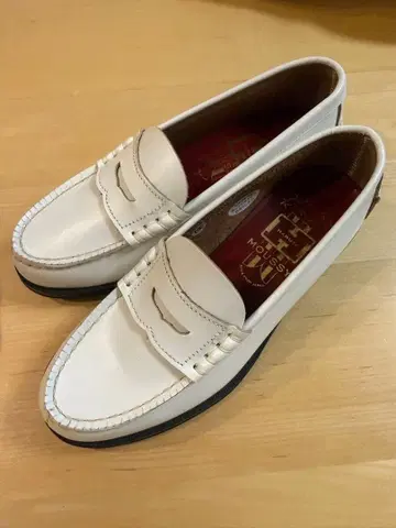 HARUTA MOUSSY 콜라보 로퍼 화이트