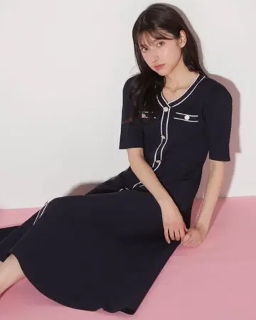 [ JILL by JILLSTUART ] 배색 파이핑 리브 니트 원피스