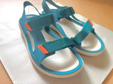 crocs 스포츠 샌들 블루 화이트 W8 24cm