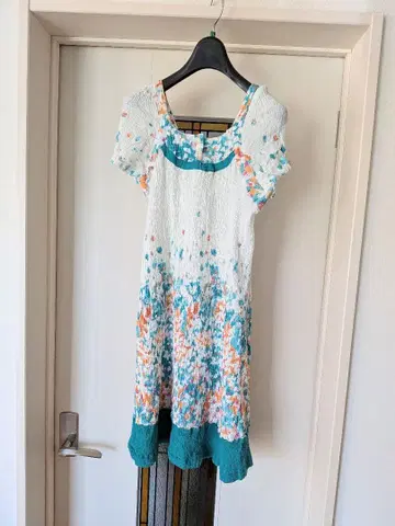 TSUMORI CHISATO 반팔 상의 크레프리 롱 상의