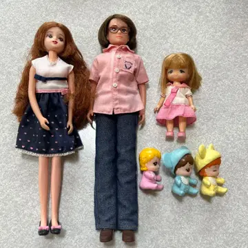 리카짱 아빠 엄마 마키짱 세쌍둥이 인형 모음 본체
