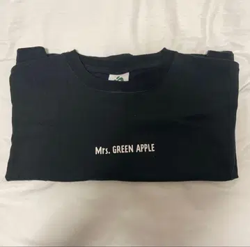 Mrs. GREEN APPLE 크롭 티셔츠 블랙 라이브 원사이즈