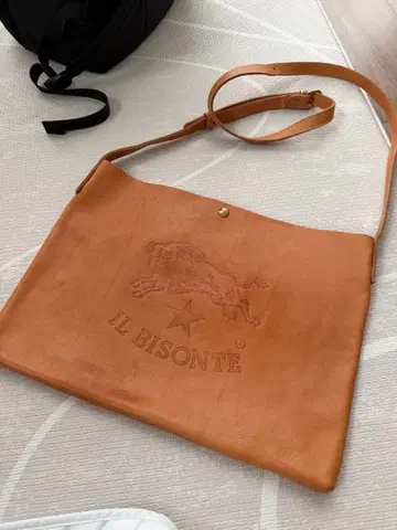 일비종떼 IL BISONTE 크로스 바디 백 숄더
