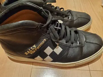 BALLY 미드컷 스니커즈