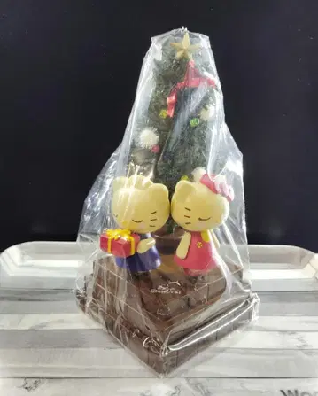 헬로키티 액션 레트로 러브 크리스마스 트리 라이트 키티 다니엘