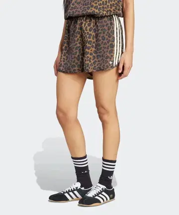 adidas Originals 레오파드 숏팬츠