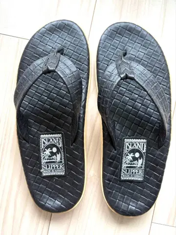 ISLAND SLIPPER 인트레차트 샌들 블랙 9