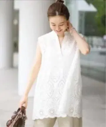 가격 인하 이에나 IENA 레이스 슬리브리스 블라우스
