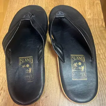 ISLAND SLIPPER 샌들 블랙 사이즈 8
