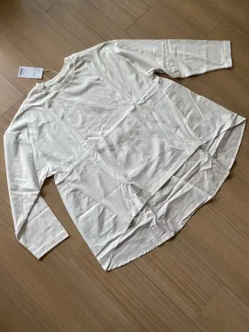 새상품 ITEMS URBAN RESEARCH 화이트 백개더 롱T