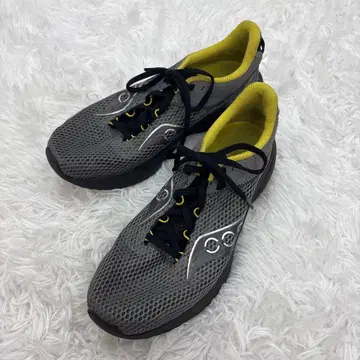 새상품급 Saucony 써코니 KINVARA 14 26cm