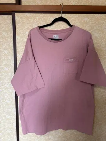 Lee 포켓 부착 반팔 T셔츠 핑크