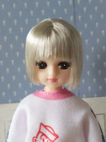리카짱 캐슬 은발 숏 헤어 리카짱 인형 본체 실버 밥 헤어