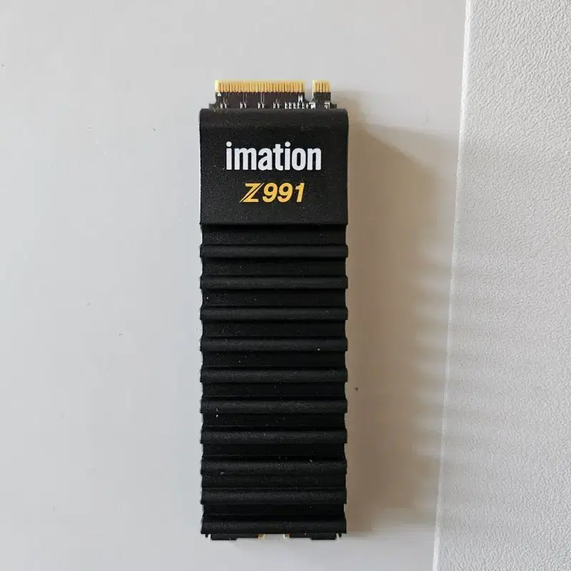이메이션 Z991 SSD 2TB 히트싱크