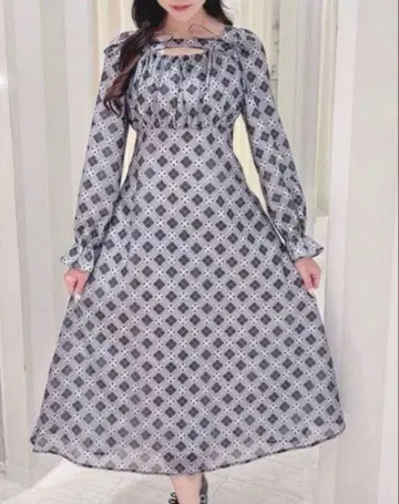 evelyn 에블린 하트 원피스 블랙