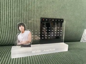 BTS JUNGKOOK 아크릴 스탠드 달력 [ SEVEN ]
