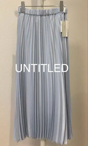 새상품 UNTITLED 파우더 새틴 플리츠 스커트 사이즈 1