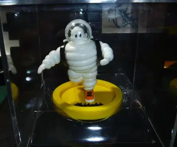 미쉐린맨 우주비행사 피규어 Michelin