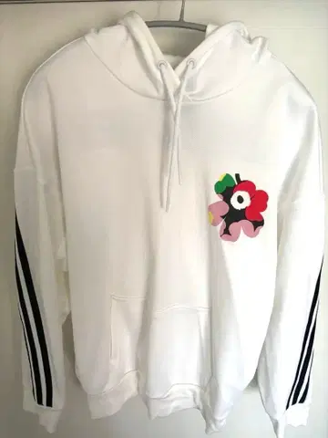 adidas x marimekko 콜라보 후드티 화이트