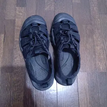 KEEN 킨 24cm 뉴포트 H2 샌들 블랙