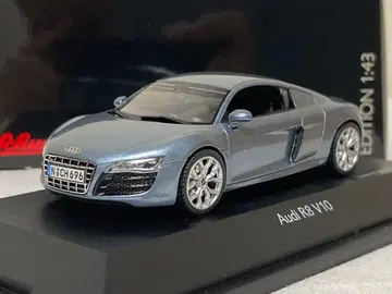 아우디 R8 V10 슈코제 1/43 스케일