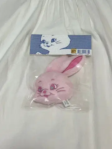 NewJeans FLUFFY KEYRING PINK