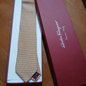 새상품 페라가모 Salvatore Ferragamo 넥타이 애니멀 무늬
