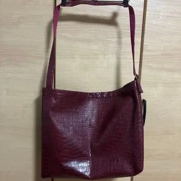 [ 새상품급 ] BEAMS BOY 악어 엠보싱 뉴스 페이퍼 백 보르도
