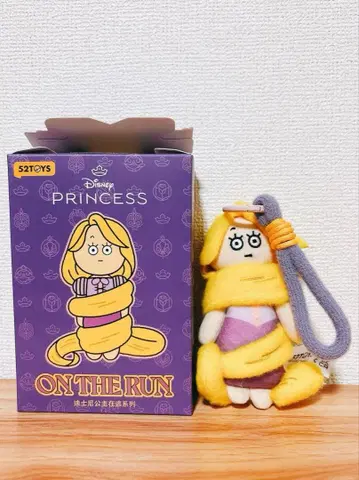 52TOYS 라푼젤 봉제 인형 키링 On The Run
