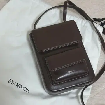 스탠드 오일 튜브 크로스백 STAND OIL 브라운 새상품급