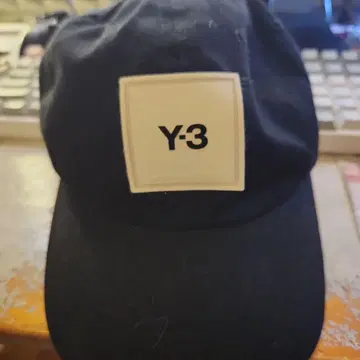 Y-3 캡 블랙