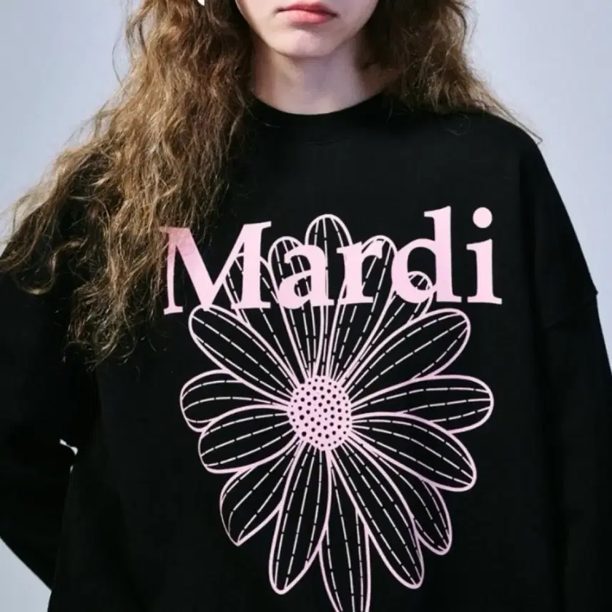 SWEATSHIRTS FLOWERMARDI マルディ・メクルディ・マントゥーマン