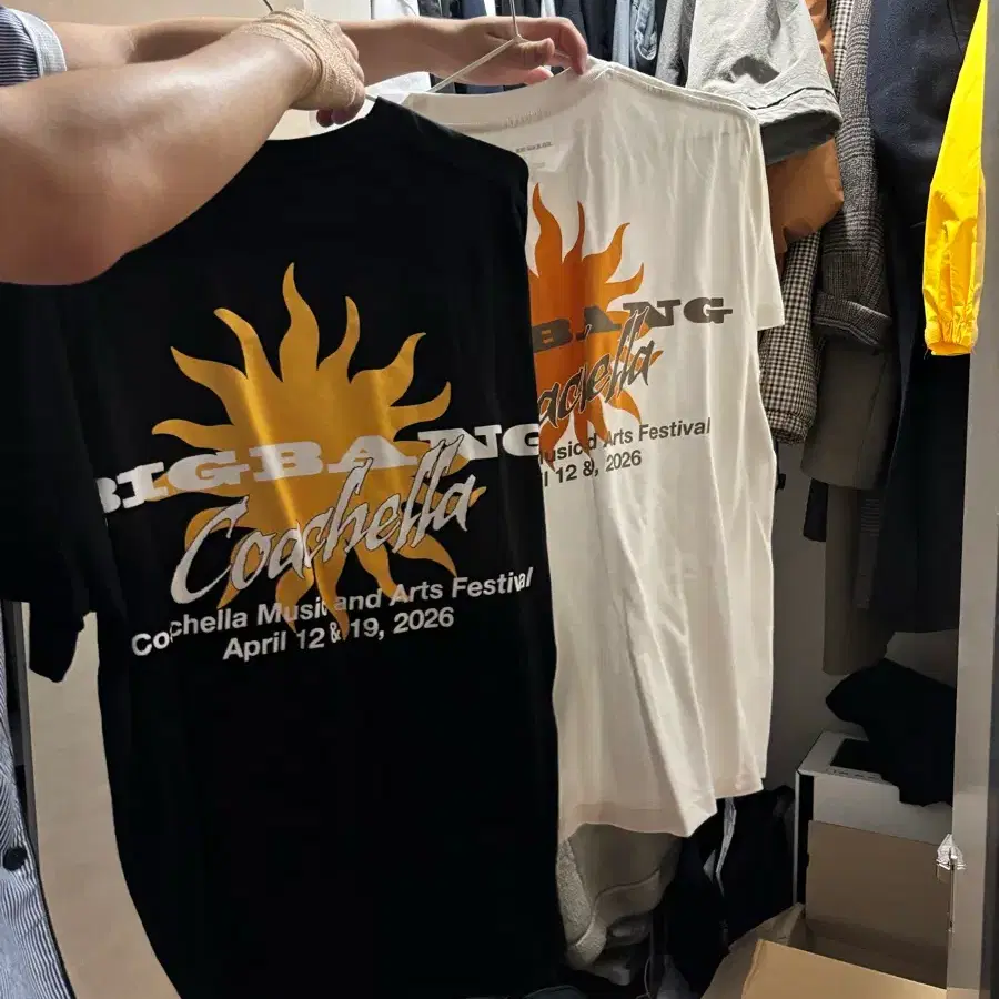 New) Bigbang Coachella T-shirt White S / Black L | Bunjang Global