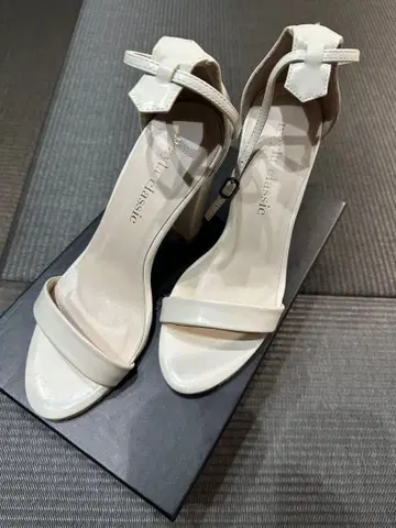 mayla classic 스트랩 샌들 아이보리 뮬