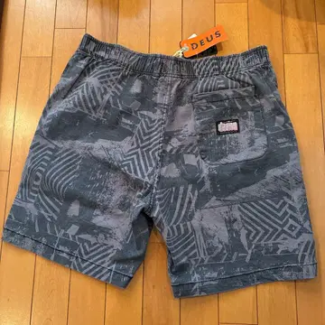 Deus Stackwaddy Beach Short